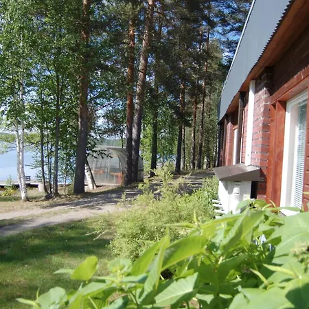 Lomasaaret Motel Villala