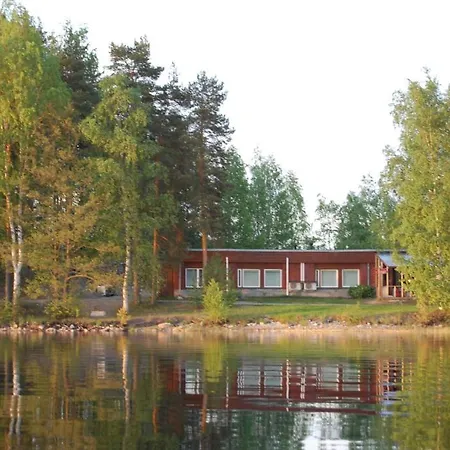 Lomasaaret Motel 2*